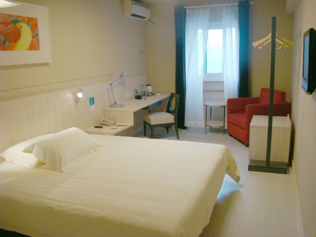 Jinjiang Inn Shenyang North Railway Station Huigong Square Esterno foto